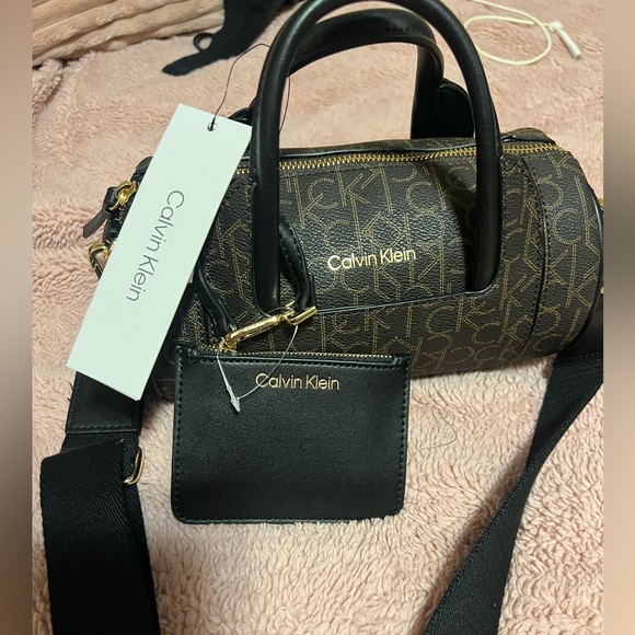 Calvin Klein bag - Picture 2 of 13